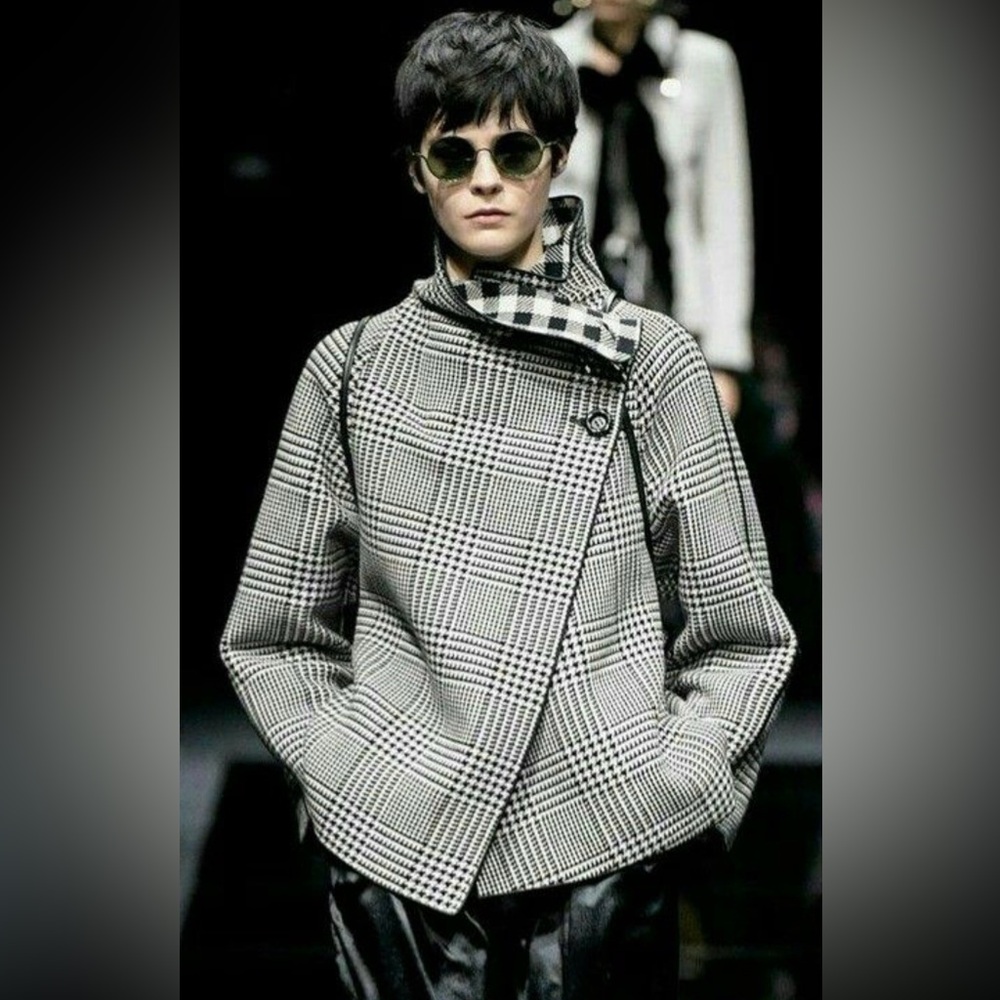 New Runway $1180 Emporio Armani Wool Bland Asymmetric Coat